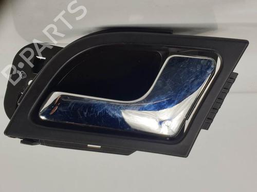 Used Front right interior door handle TATA ARIA [2010-2026]  18464645