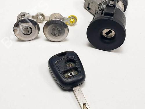 Used Electronic module CITROËN C1 (PM_, PN_) 1.0 (68 hp) 18263843