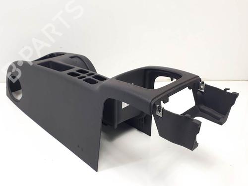 Used Glove box Glove box MERCEDES-BENZ A-CLASS (W168) A 210 (168.035, 168.135) (140 hp) 40174700 40174700