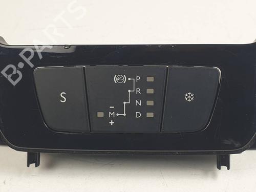 Used Switch Switch PEUGEOT 308 II (LB_, LP_, LW_, LH_, L3_) 2.0 BlueHDi 150 (150 hp) 31240961 31240961