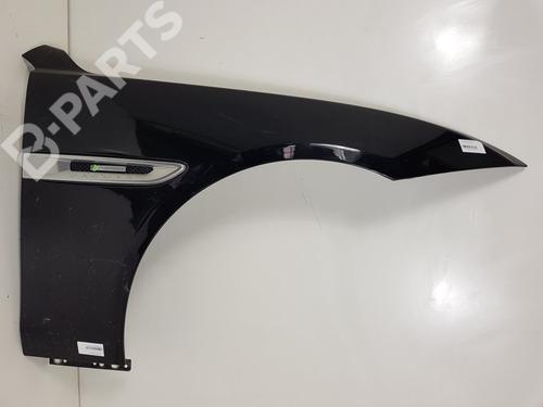 Used Right front fenders Right front fenders JAGUAR XE (X760) 2.0 D (180 hp) 10860975 10860975