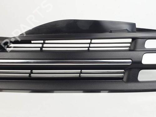 Used Grille Grille 24933647 24933647