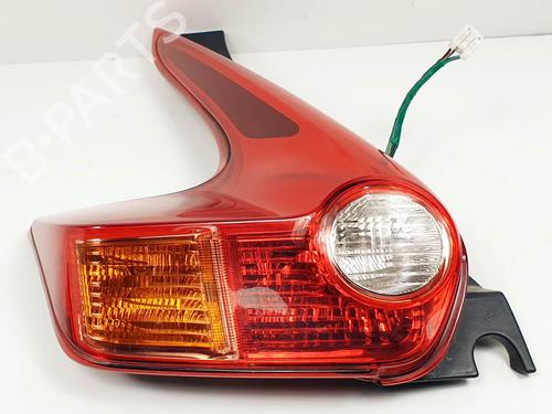 left-taillight-nissan-juke-f15-2010-2011-2012-2013-2014-2015-2016-2017-2018-2019-24341066 main image