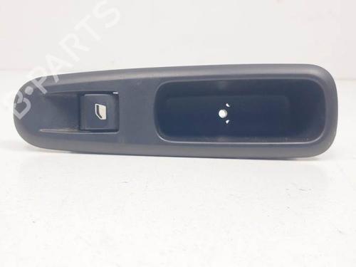 Used Right rear window switch PEUGEOT 5008 (0U_, 0E_) 1.6 HDi (112 hp) 15355652