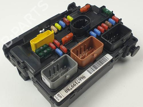 Used Fuse box Fuse box CITROËN C3 Picasso (SH_) 1.6 HDi (90 hp) 24915921 24915921