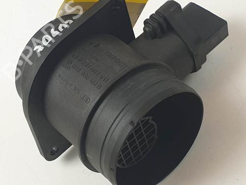 Used Mass air flow sensor Mass air flow sensor VW JETTA III (1K2) 1.9 TDI (105 hp) 26171152 26171152