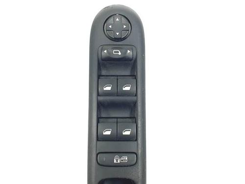 Used Rear left exterior door handle PEUGEOT 3008 I MPV (0U_) 1.6 HDi (112 hp) 15838782