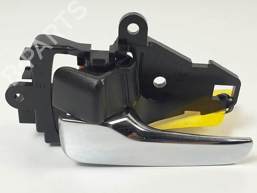Used Front left interior door handle Front left interior door handle MITSUBISHI OUTLANDER II (CW_W) 2.0 DI-D (CW8W) (140 hp) 12364060 12364060