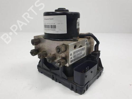 Used ABS pump CHRYSLER VOYAGER / GRAND VOYAGER III (GS_, NS_) 2.5 TD (116 hp) 10713749