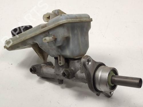 Used Brake master cylinder Brake master cylinder RENAULT TRAFIC II Bus (JL) 2.0 dCi 115 (JL00, JL01, JL0H, JL0M, JL0U) (114 hp) 9298622 9298622