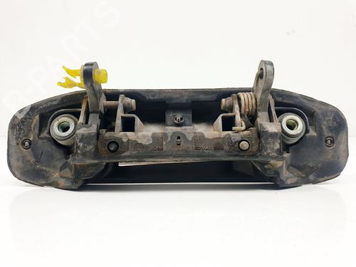 Used Front left exterior door handle MITSUBISHI PAJERO CLASSIC (V2_W, V6_W, V7_W) 2.5 TD (V24W) (115 hp) 13664463