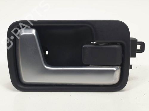 Used Front right interior door handle Front right interior door handle LAND ROVER DISCOVERY III (L319) 2.7 TD 4x4 (190 hp) 6847396 6847396