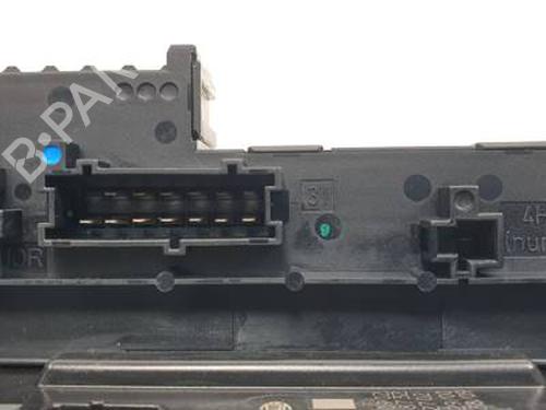 Fuse box MERCEDES-BENZ C-CLASS (W204) C 200 CDI (204.001) | BP30450616E1