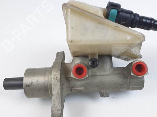 Brake master cylinder FORD FOCUS C-MAX (DM2) 1.6 TDCi | BP25611688M77 - Image 4