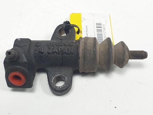 Used Clutch slave cylinder NISSAN TERRANO II (R20) 2.7 TDi 4WD (125 hp) 16468380