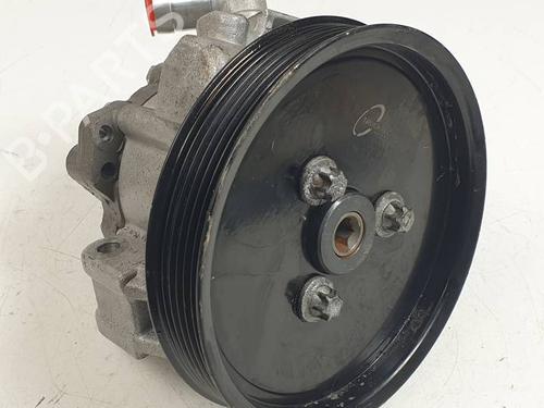 Used Steering pump MERCEDES-BENZ CLK (C209) CLK 220 CDI (209.308) (150 hp) 29989646