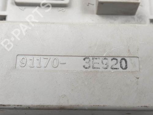 Fuse box KIA SORENTO I (JC) 2.5 CRDi 4WD | BP27888781E1
