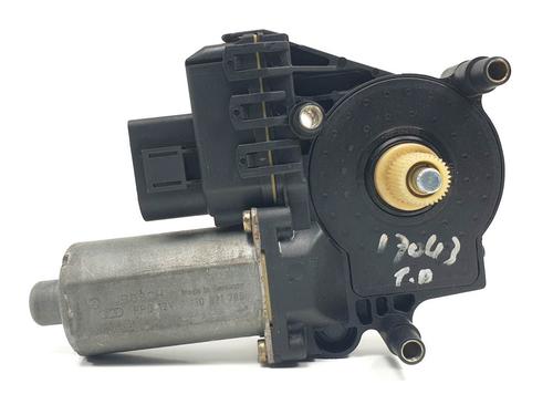Used Right rear window motor Right rear window motor AUDI A6 C5 (4B2, 4B4) 2.5 TDI (163 hp) 24537501 24537501