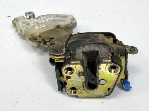 Used Front right lock NISSAN ALMERA II Hatchback (N16) 1.5 dCi (82 hp) 8214798