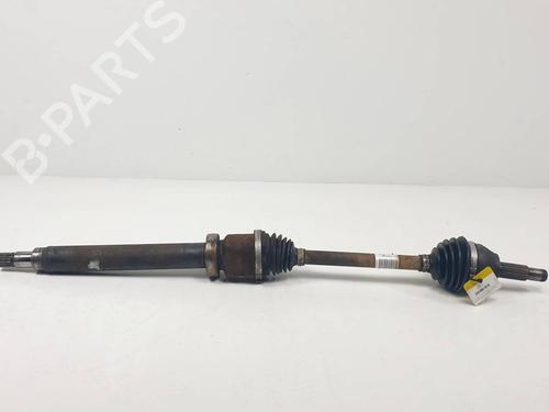 Used Right front driveshaft Right front driveshaft FORD FIESTA VI (CB1, CCN) 1.5 TDCi (75 hp) 31033658 31033658