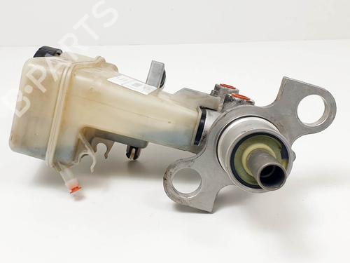 Brake master cylinder SAAB 9-3 (YS3F, E79, D79, D75) 1.9 TiD | BP24914832M77 - Image 3