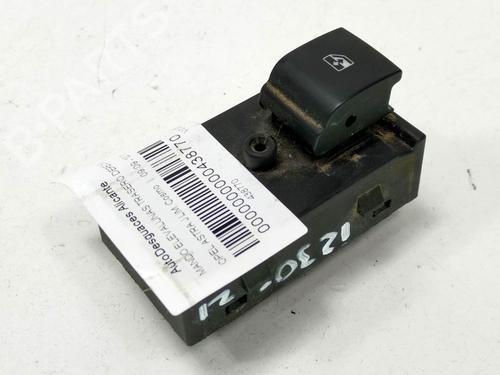 Used Right rear window switch Right rear window switch OPEL ASTRA J (P10) 1.6 (68) (115 hp) 8685222 8685222