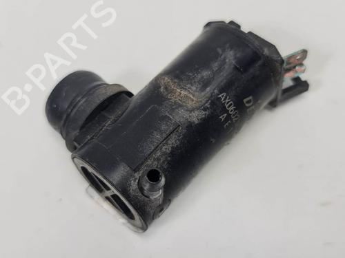 Used Washer pump Washer pump SUZUKI GRAND VITARA I (FT, HT) 1.6 4x4 (SQ416) (94 hp) 13953538 13953538