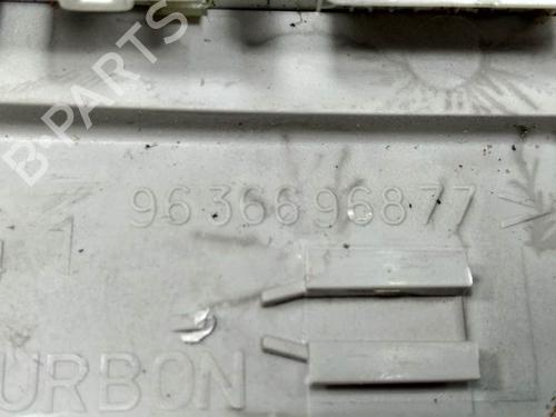 Interior roof light PEUGEOT 407 (6D_) 2.2 HDi 170 (6D4HTH) | BP8524051I8 