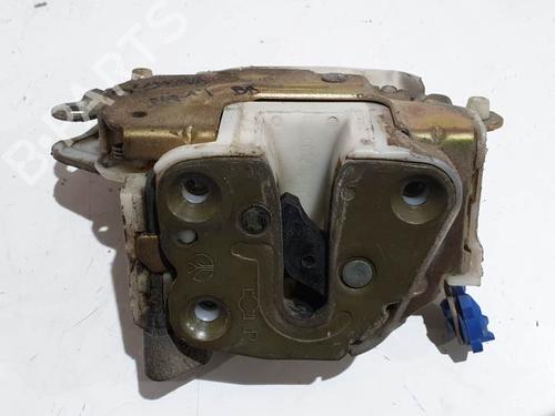 Used Front right lock NISSAN VANETTE CARGO Bus (HC 23) 2.3 D (75 hp) 6840070