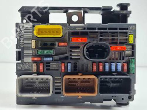 Used Fuse box PEUGEOT 308 CC (4B_) 1.6 16V (156 hp) 30292387
