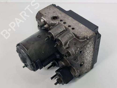 Used ABS pump ABS pump MERCEDES-BENZ E-CLASS T-Model (S210) E 290 T Turbo-D (210.217) (129 hp) 6997057 6997057