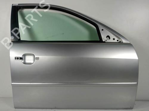 Used Right front door FORD MONDEO III (B5Y) 2.0 TDCi (130 hp) 8642842