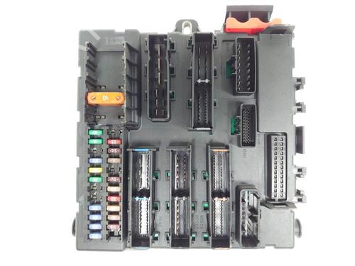 Used Fuse box Fuse box OPEL VECTRA C (Z02) 1.9 CDTI (F69) (150 hp) 8342091 8342091