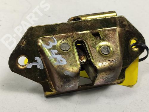 Used Tailgate lock NISSAN MICRA II (K11) 1.0 i 16V (54 hp) 9422361