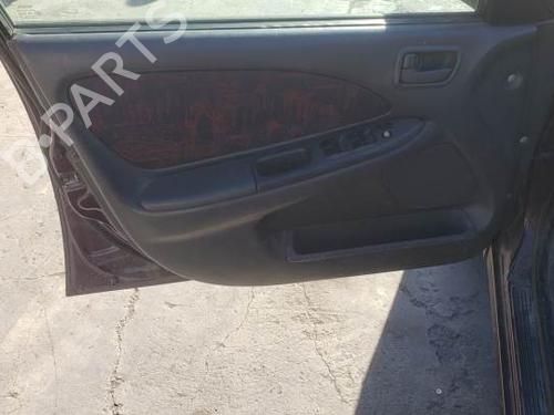 Left front indicator TOYOTA AVENSIS Saloon (_T25_) 1.6 VVT-i (ZZT250_, ZZT250R) | BP17165090C32 