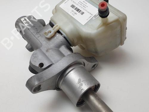 Used Brake master cylinder Brake master cylinder SEAT ALTEA XL (5P5, 5P8) 1.6 TDI (105 hp) 24627194 24627194
