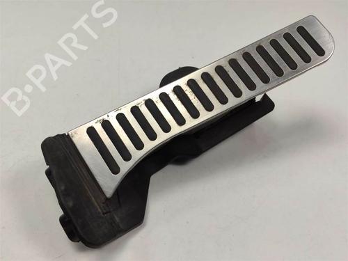 Used Pedal Pedal VW SCIROCCO III (137, 138) 1.4 TSI (125 hp) 9977984 9977984
