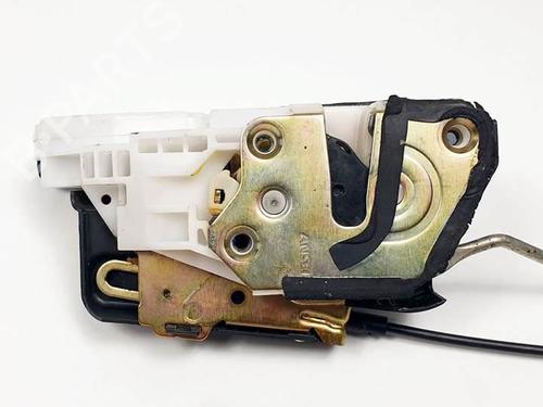 Front right lock MITSUBISHI PAJERO III (V7_W, V6_W) 3.2 Di-D (V68W) | BP25403862C97 