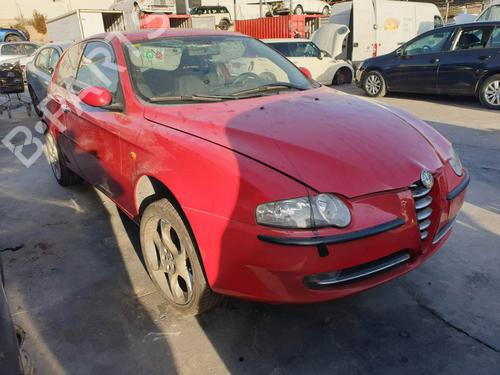 Left front indicator ALFA ROMEO 147 (937_) 1.6 16V T.SPARK ECO (937.AXA1A, 937.BXA1A) | BP24990074C32 - Image 16