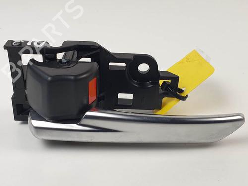 Used Front left interior door handle Front left interior door handle TOYOTA RAV 4 V (_A5_, _H5_) 2.5 Hybrid AWD (AXAH54) (178 hp) 25121382 25121382
