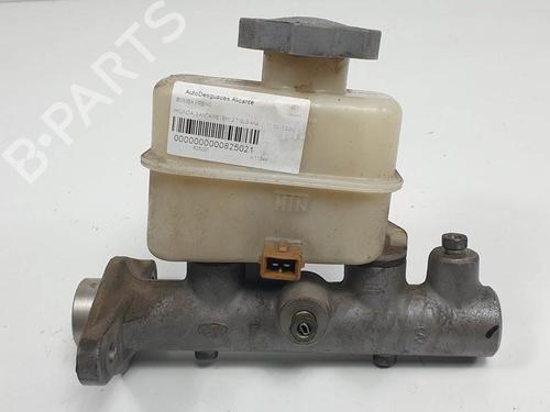 Used Brake master cylinder Brake master cylinder HYUNDAI SANTA FÉ I (SM) 2.7 V6 4x4 (173 hp) 12382989 12382989