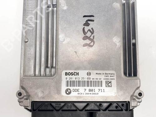 Used Engine control unit (ECU) BMW 5 Touring (E61) 520 d (163 hp) 18018683