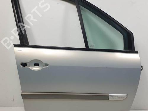 Used Right front door RENAULT GRAND SCÉNIC II (JM0/1_) 2.0 (135 hp) 22226174