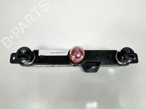 Used Warning switch FIAT 500 (312_) 1.2 LPG (312AXA1A) (69 hp) 8052552