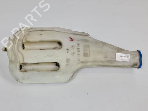 Used Windscreen washer tank Windscreen washer tank 7406924 7406924