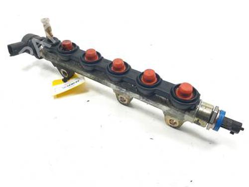 Used Injection rail RENAULT LAGUNA II (BG0/1_) 2.0 dCi (BG1T) (150 hp) 30292336