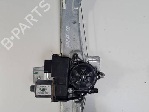 Elevalunas trasero derecho Elevalunas trasero derecho PEUGEOT 2008 I (CU_) 1.6 BlueHDi (116 hp) 34512228 34512228