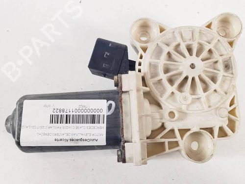 Used Right front window motor Right front window motor MERCEDES-BENZ C-CLASS T-Model (S203) C 220 CDI (203.208) (150 hp) 17431992 17431992