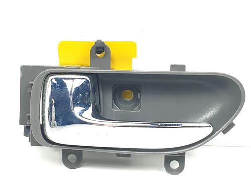 Used Front left interior door handle Front left interior door handle NISSAN X-TRAIL II (T31) 2.0 dCi (150 hp) 26879531 26879531