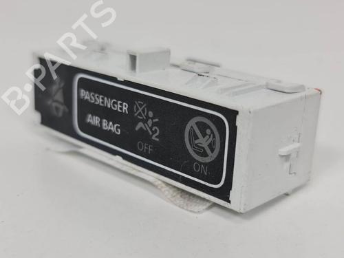 Used Display monitor Display monitor RENAULT CLIO IV (BH_) 1.5 dCi 90 (90 hp) 7158100 7158100